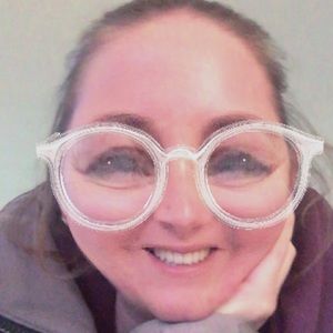 Meet your Posher, Pam